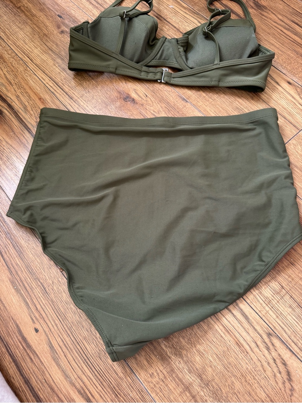 Old Navy Olive Green High-Waist Bikini Set with Underwire Top - Picture 5 of 5